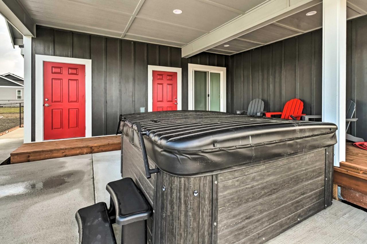 Ocean Shores Getaway With Fireplace And Hot Tub! エクステリア 写真
