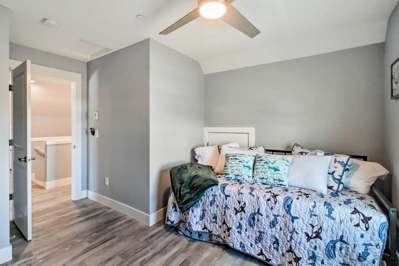 Ocean Shores Getaway With Fireplace And Hot Tub! エクステリア 写真